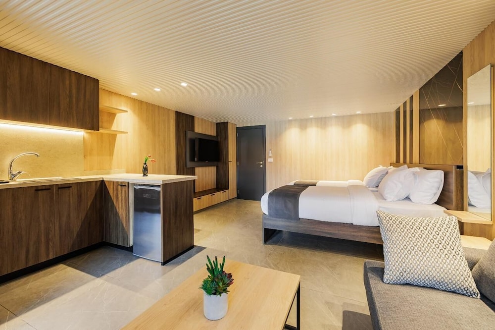 Middle Beach Hotel 21/49
