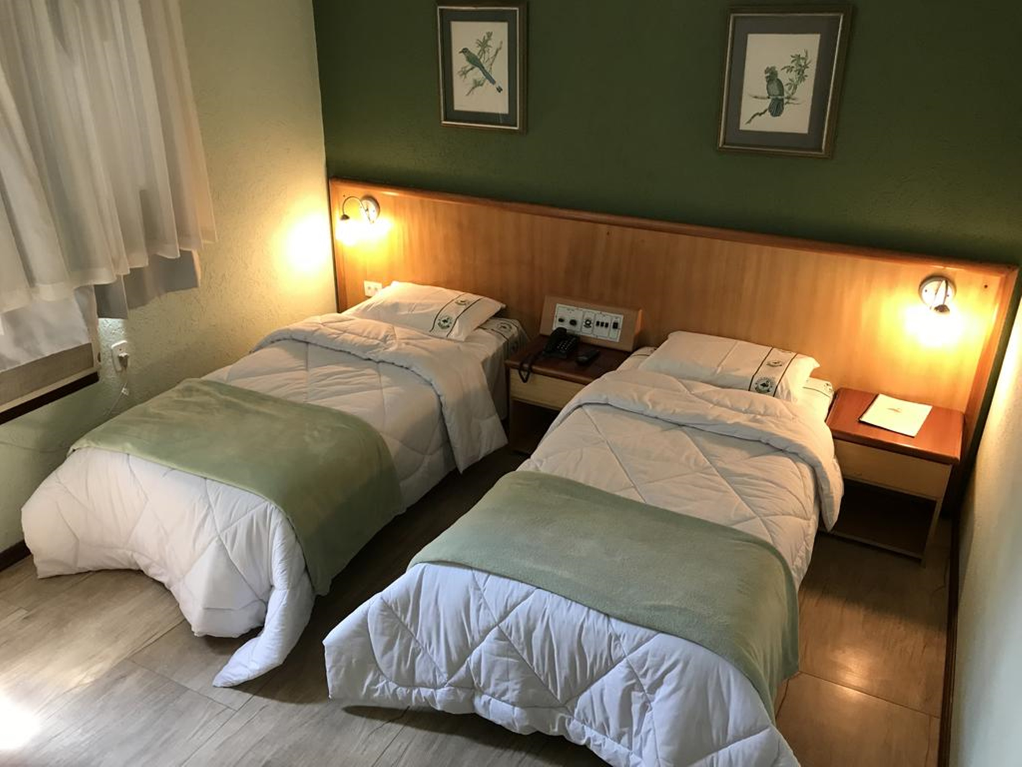 Standard, Twin Beds