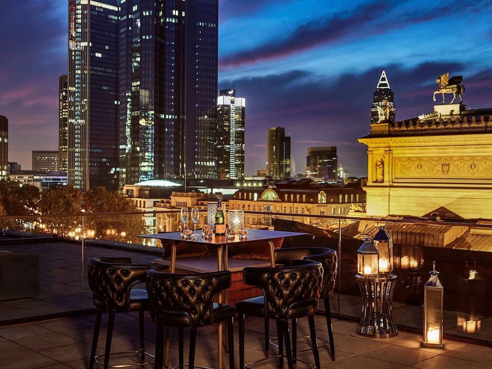 Sofitel Frankfurt Opera 62/75