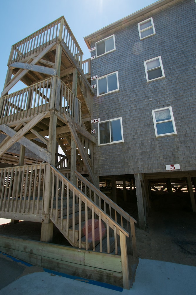 Outer Banks Motel 2/50