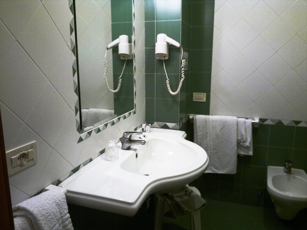 HOTEL CENTRAL PARK 27/31