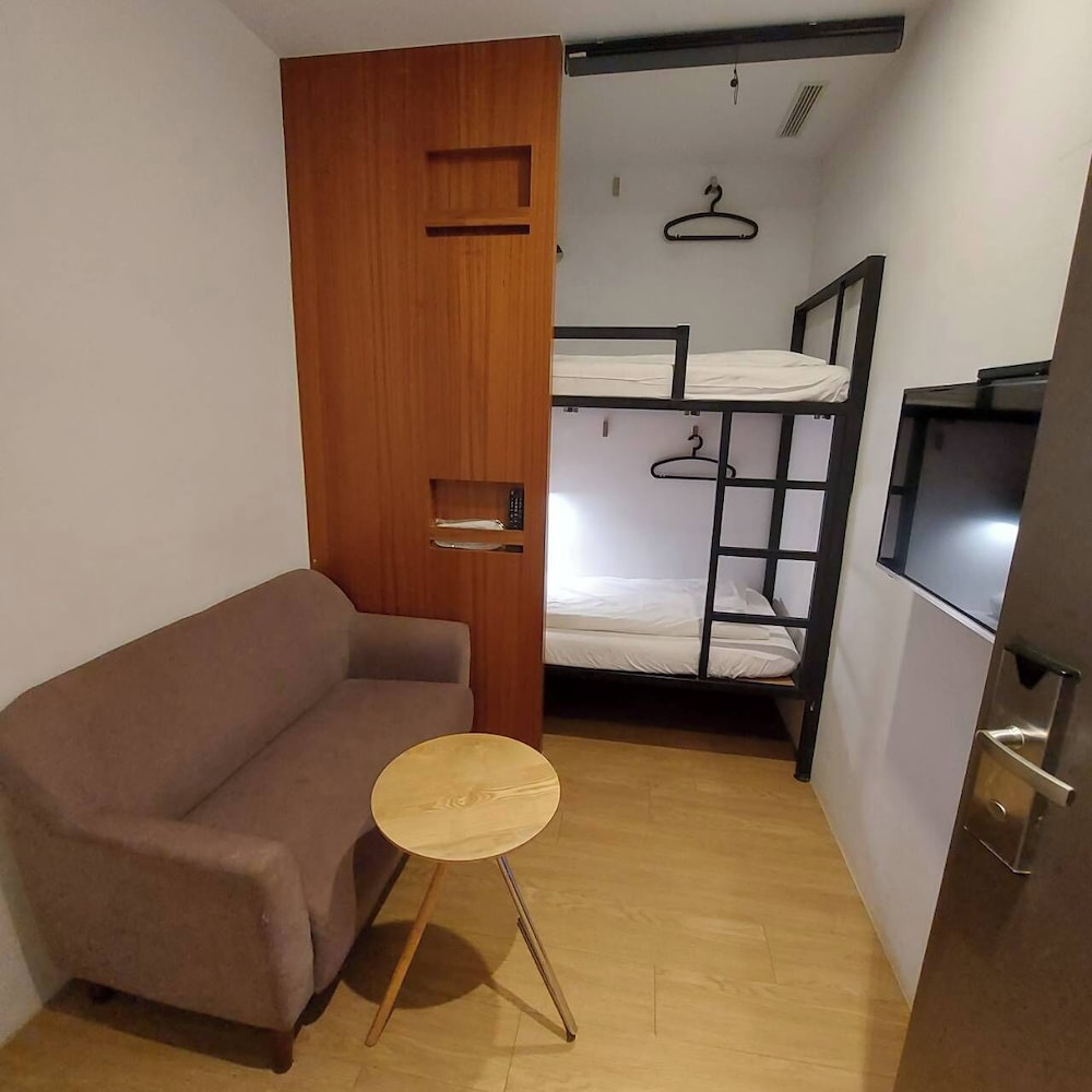 Daan Park Hotel 48/60