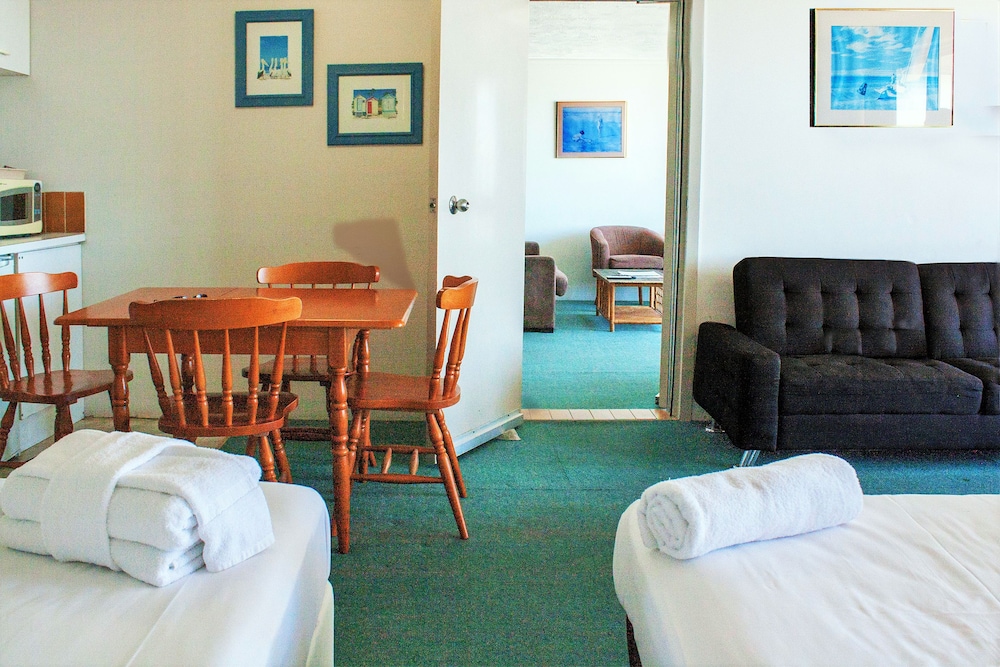 Equinox Resort 35/50