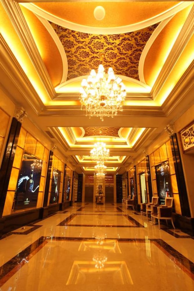 Kunming Green Lake Hotel, WorldHotels Elite 9/66