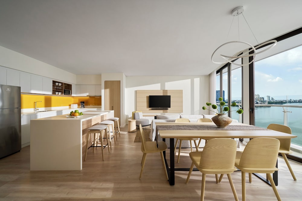 PARKROYAL Serviced Suites Hanoi 35/43