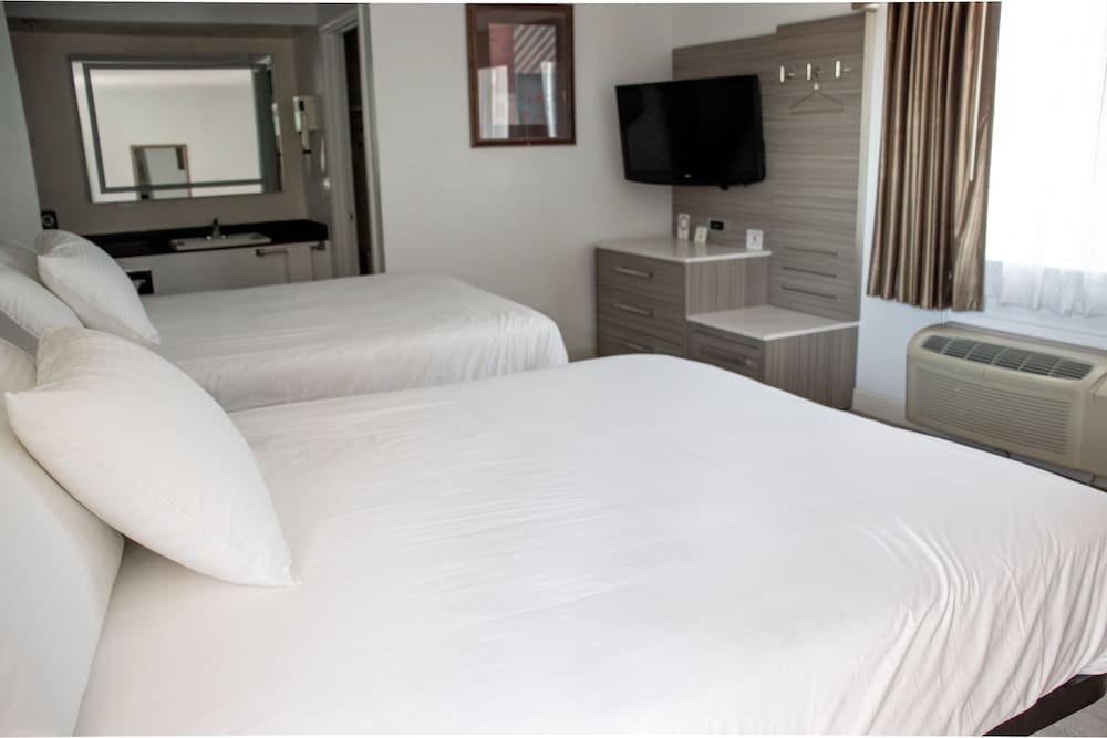 Discovery Inn 13/34