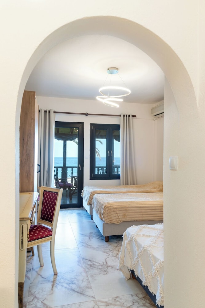Sea, 2 Bedrooms, Collection, King Bed, 3 Beds, Large