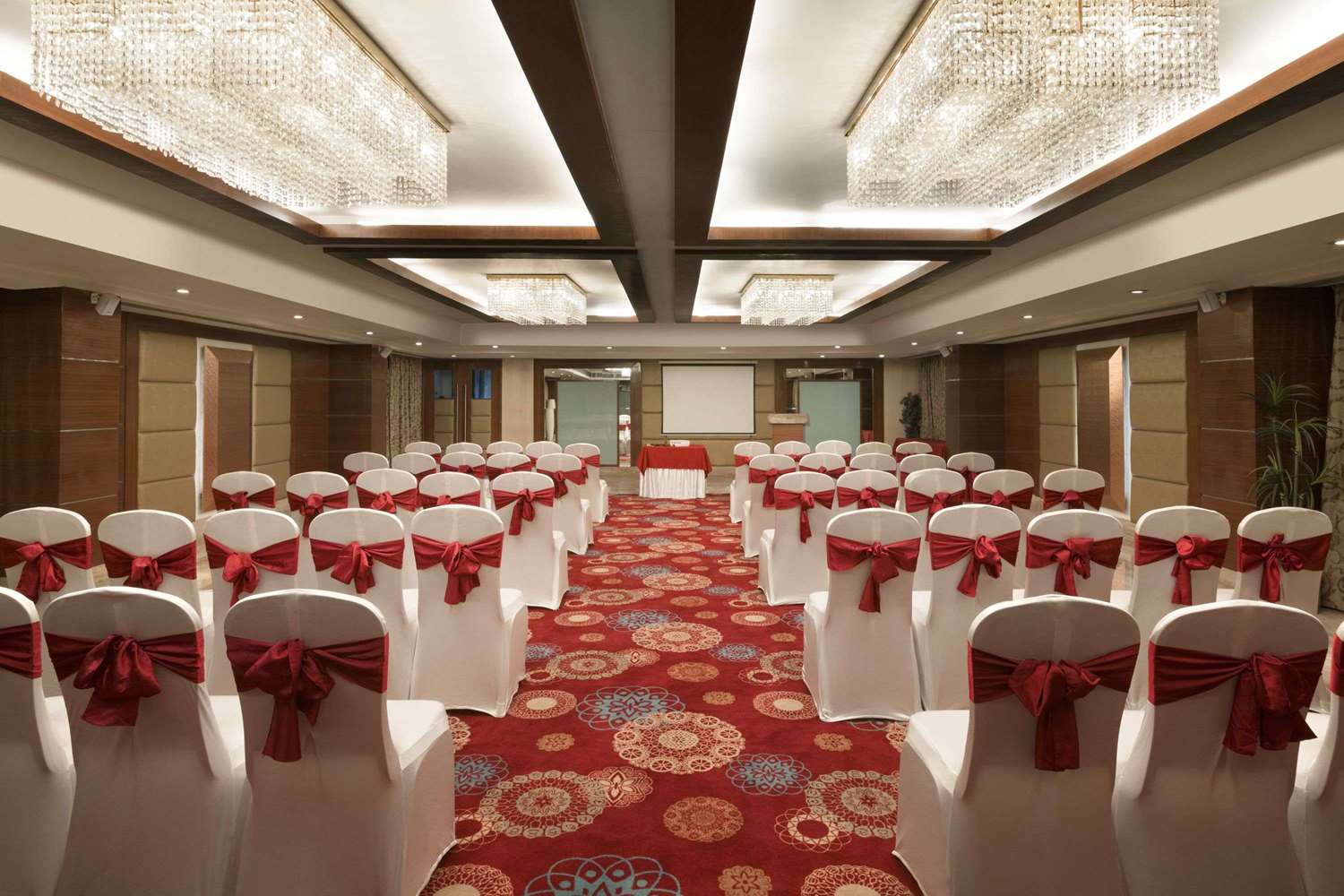 Ramada by Wyndham Ahmedabad 40/46