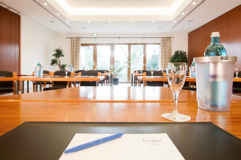 Maifeld Sport- Und Tagungshotel 31/50