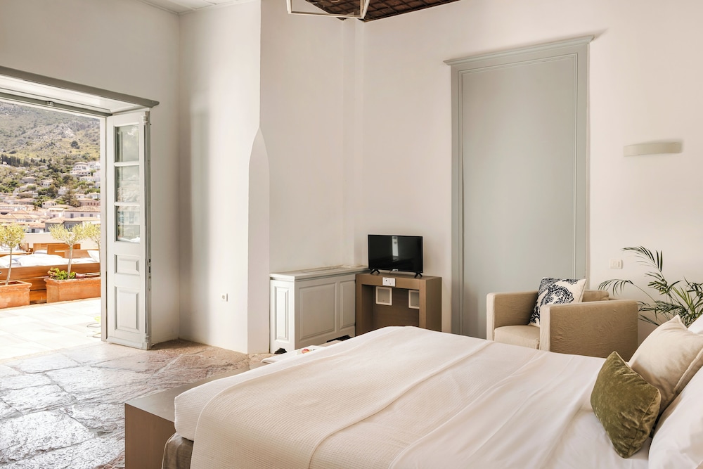 Supreme, Suite, King Bed, Terrace