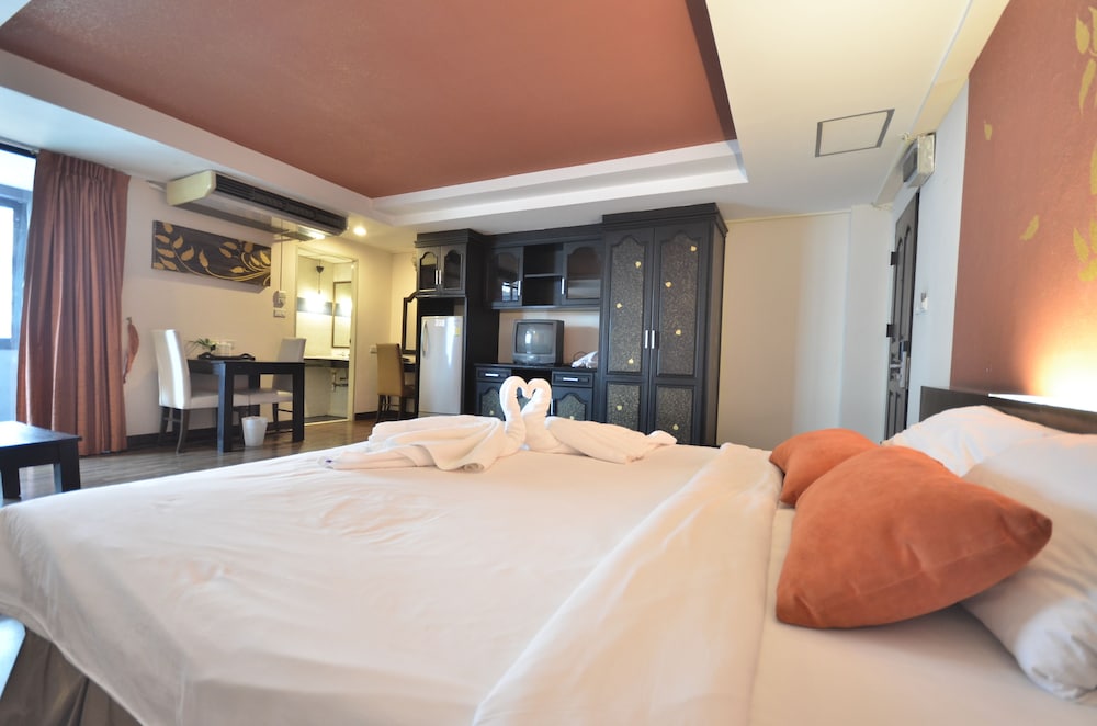 The Heritage Hotels Sathorn 11/24