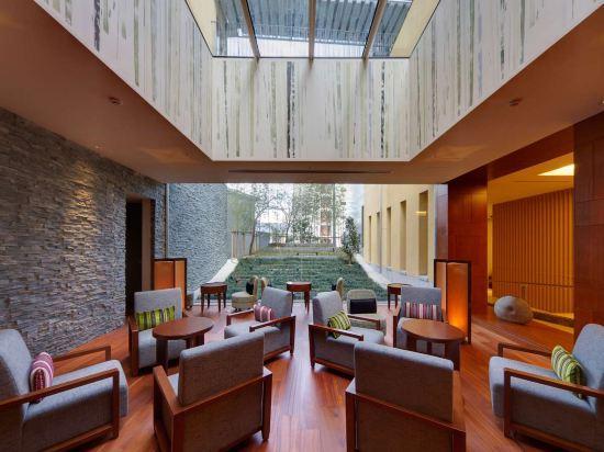 Yugawara Onsen Chitose 25/40