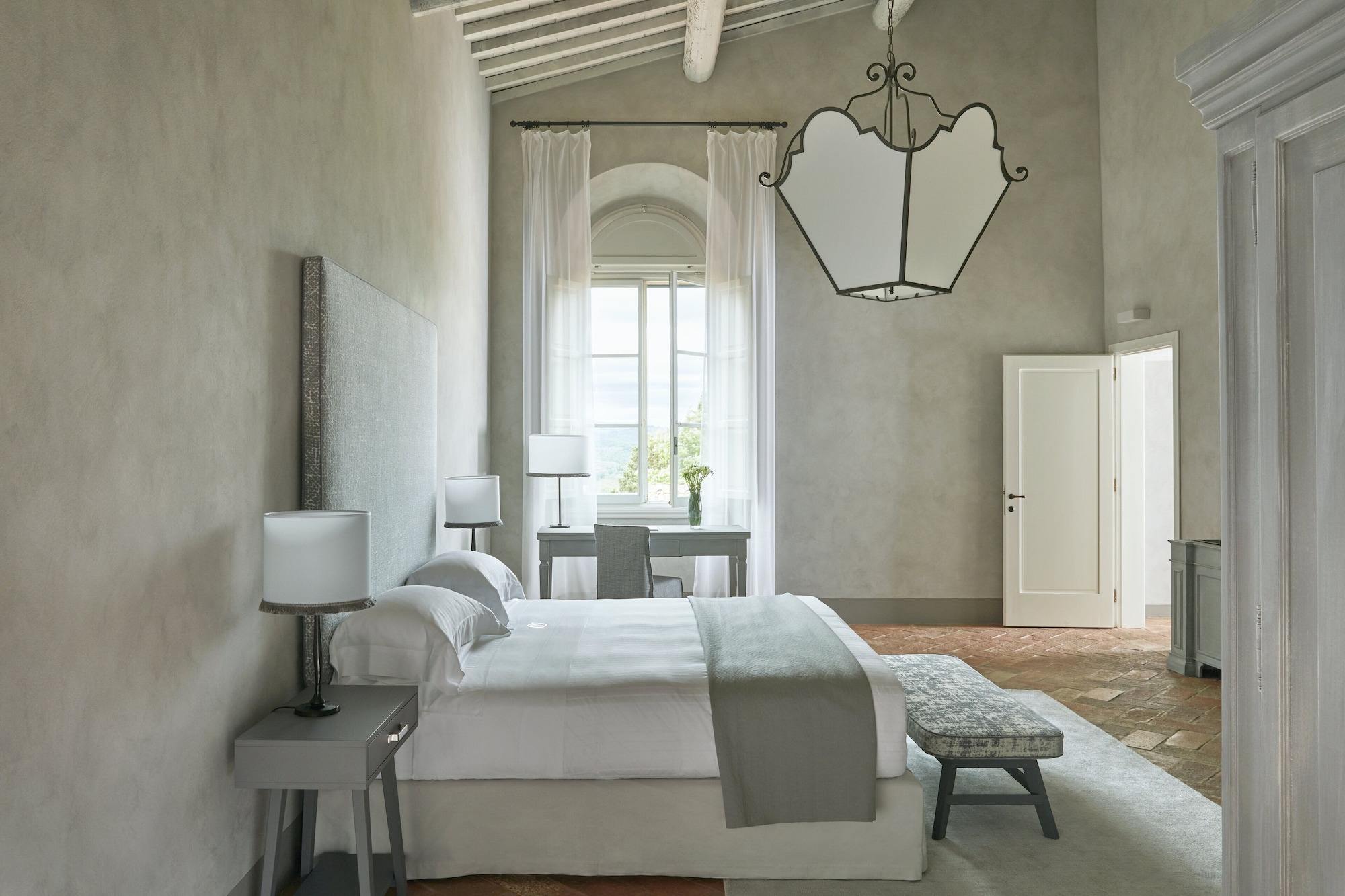 Como, Suite, King Bed, Terrace