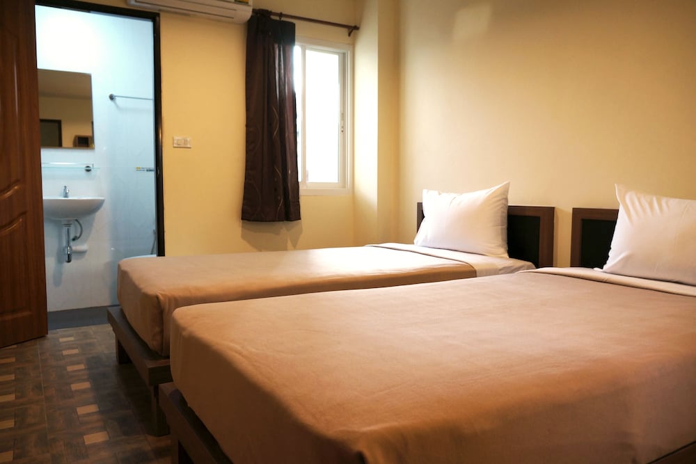 Samsen Sam Place Hotel 24/66