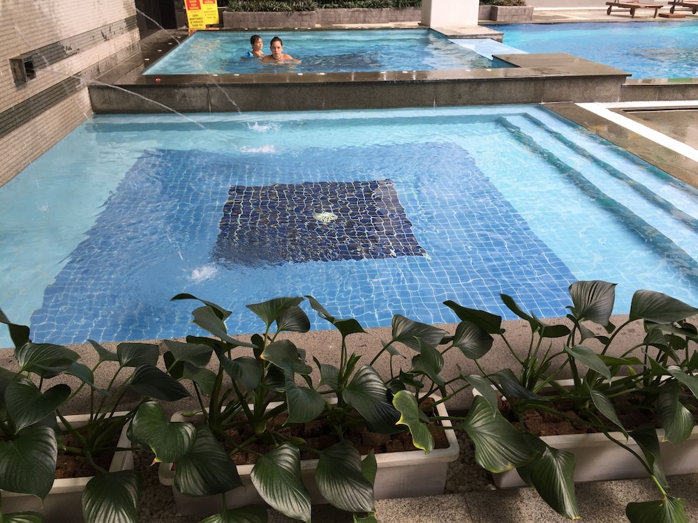 Bluesky Serviced Apartment Airport Plaza 51/54