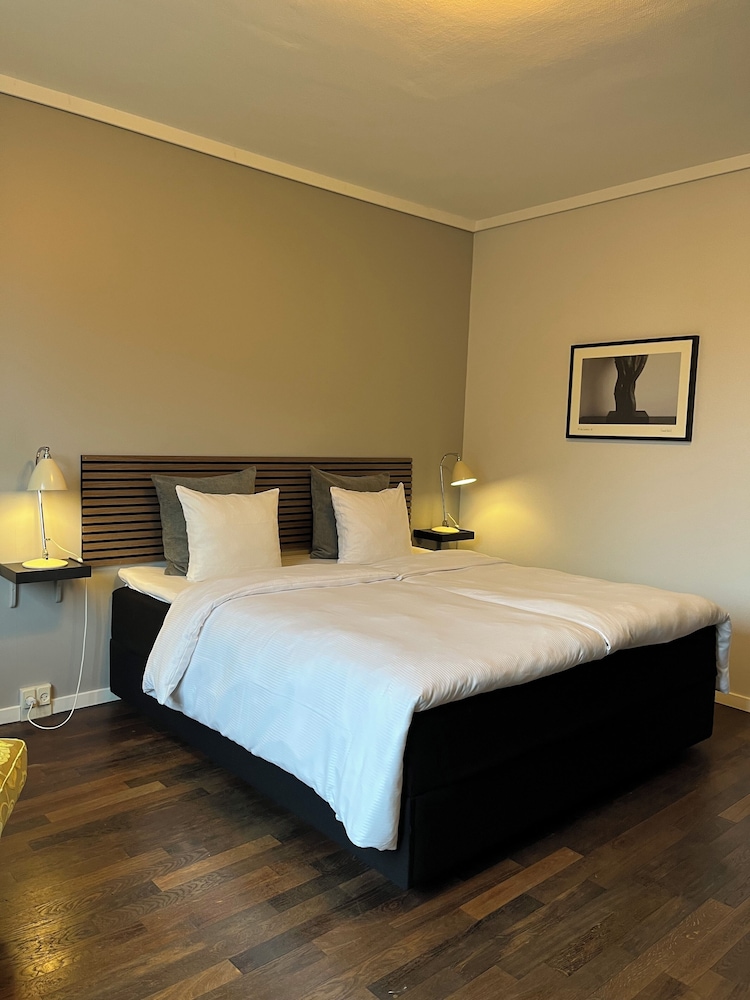 Standard, King Bed, Grand Wing، First Hotel Grand Odense 2/2
