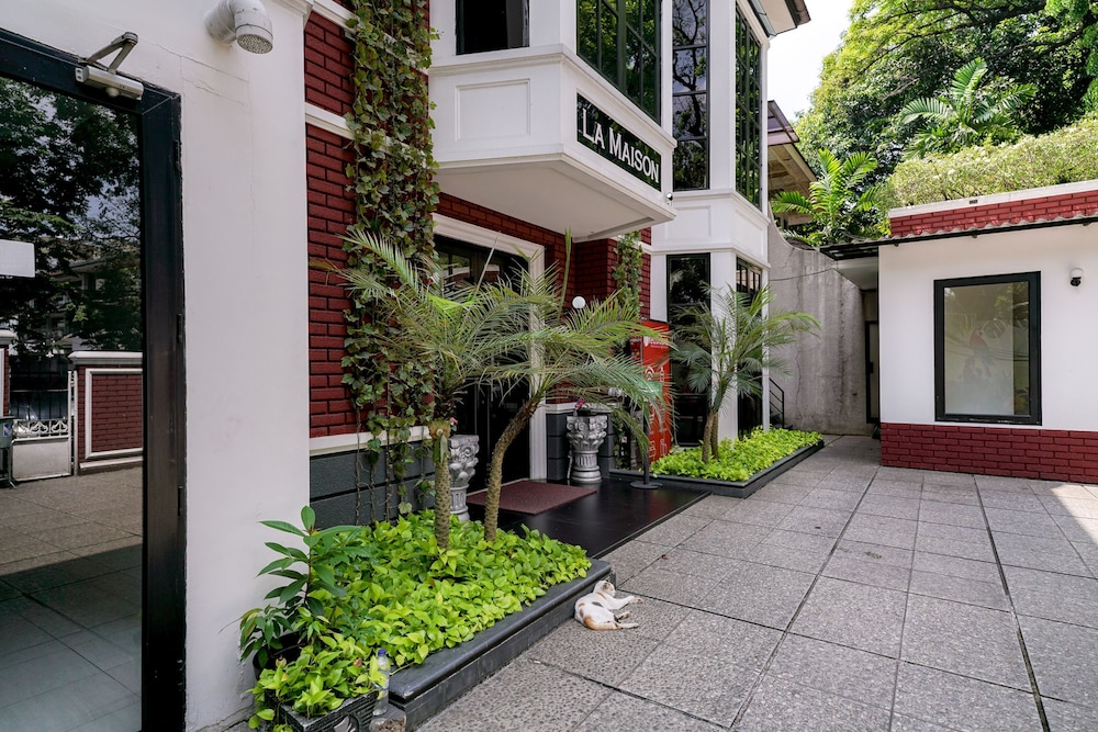 Reddoorz Premium Near Rs Pondok Indah 42/46