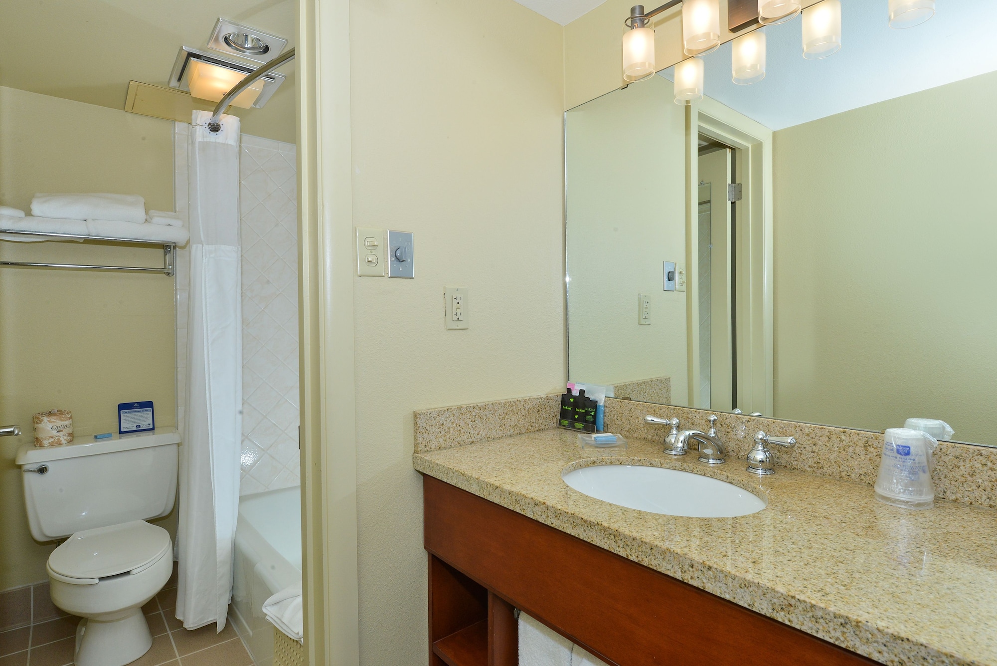 غرفة قياسية بسريرين مزدوجين، Best Western Plus Clocktower Inn 10/10