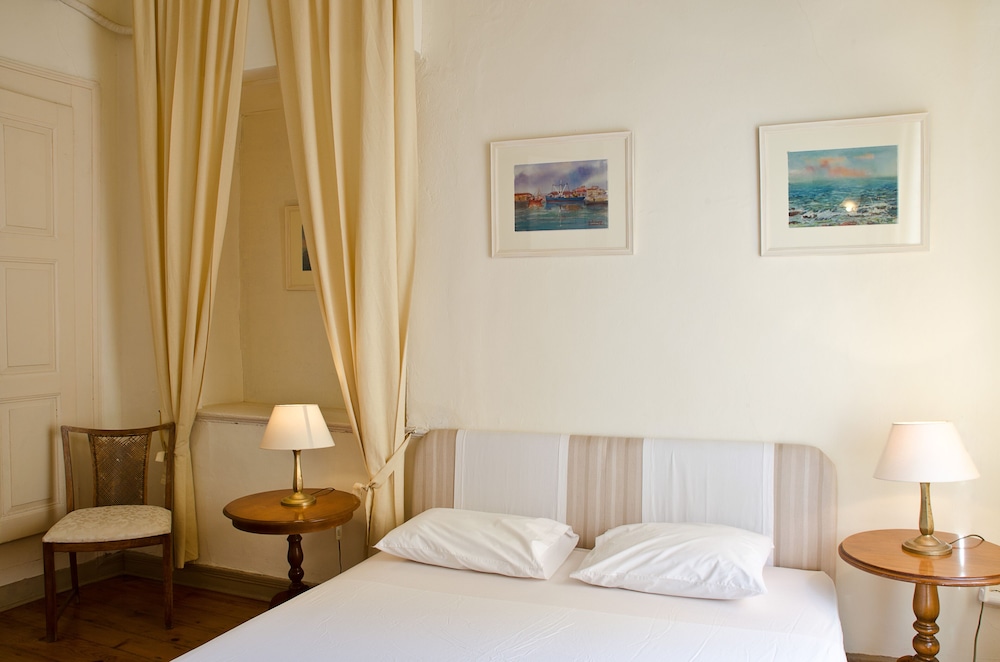 Hotel Omiros 12/50