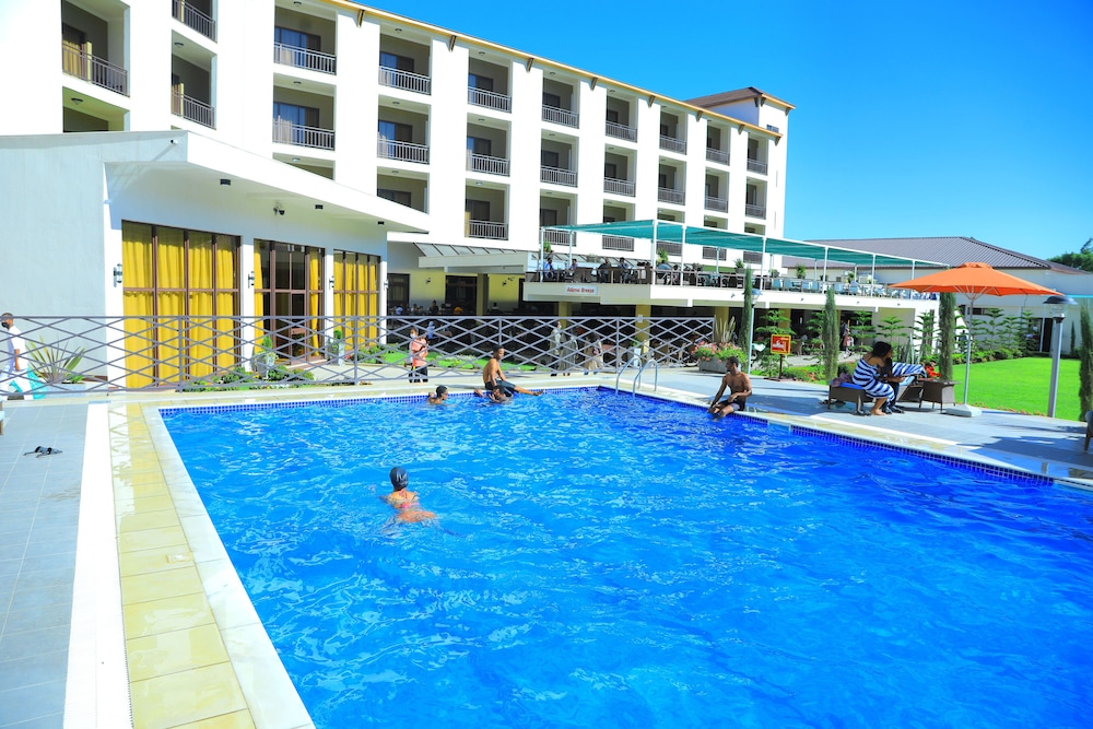 Haile Resort Adama 44/51