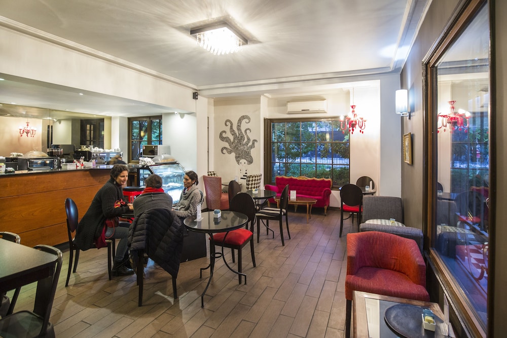 restaurant-cafeteria