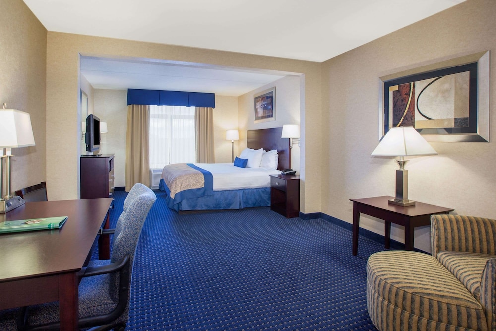 Fairfield by Marriott Inn & Suites Rome NY 15/50