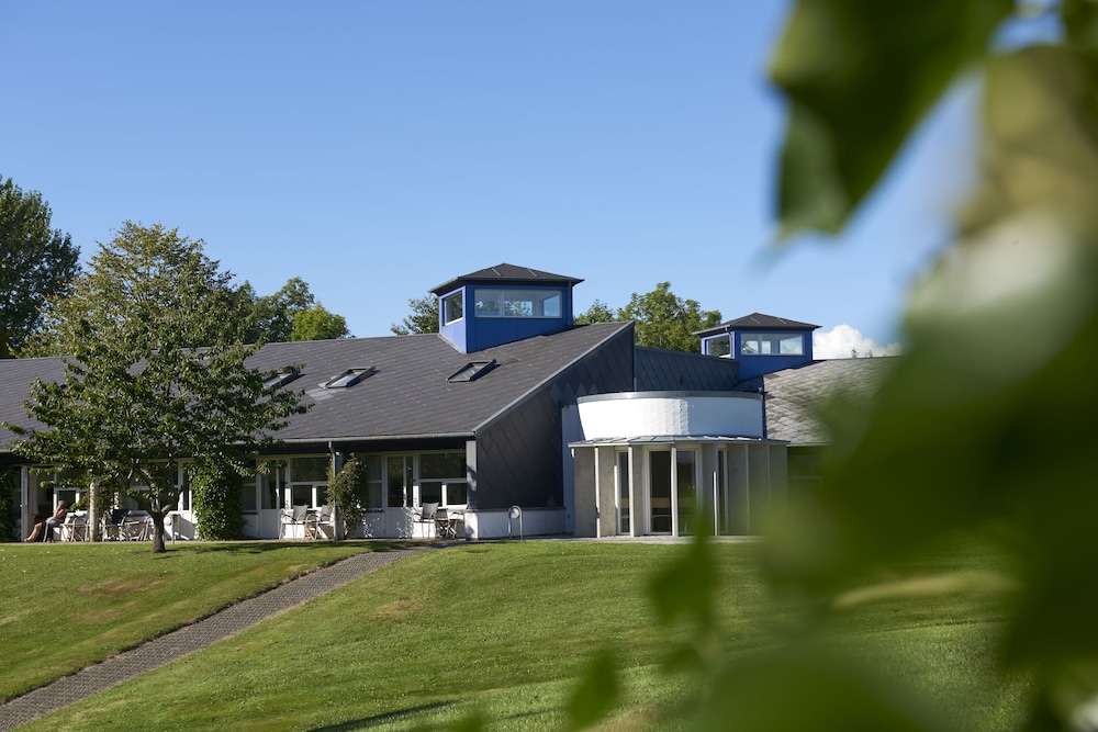 Fuglsangcentret 2/53