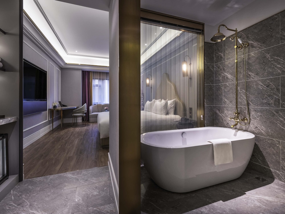 Mercure Shanghai Jiuting 44/46