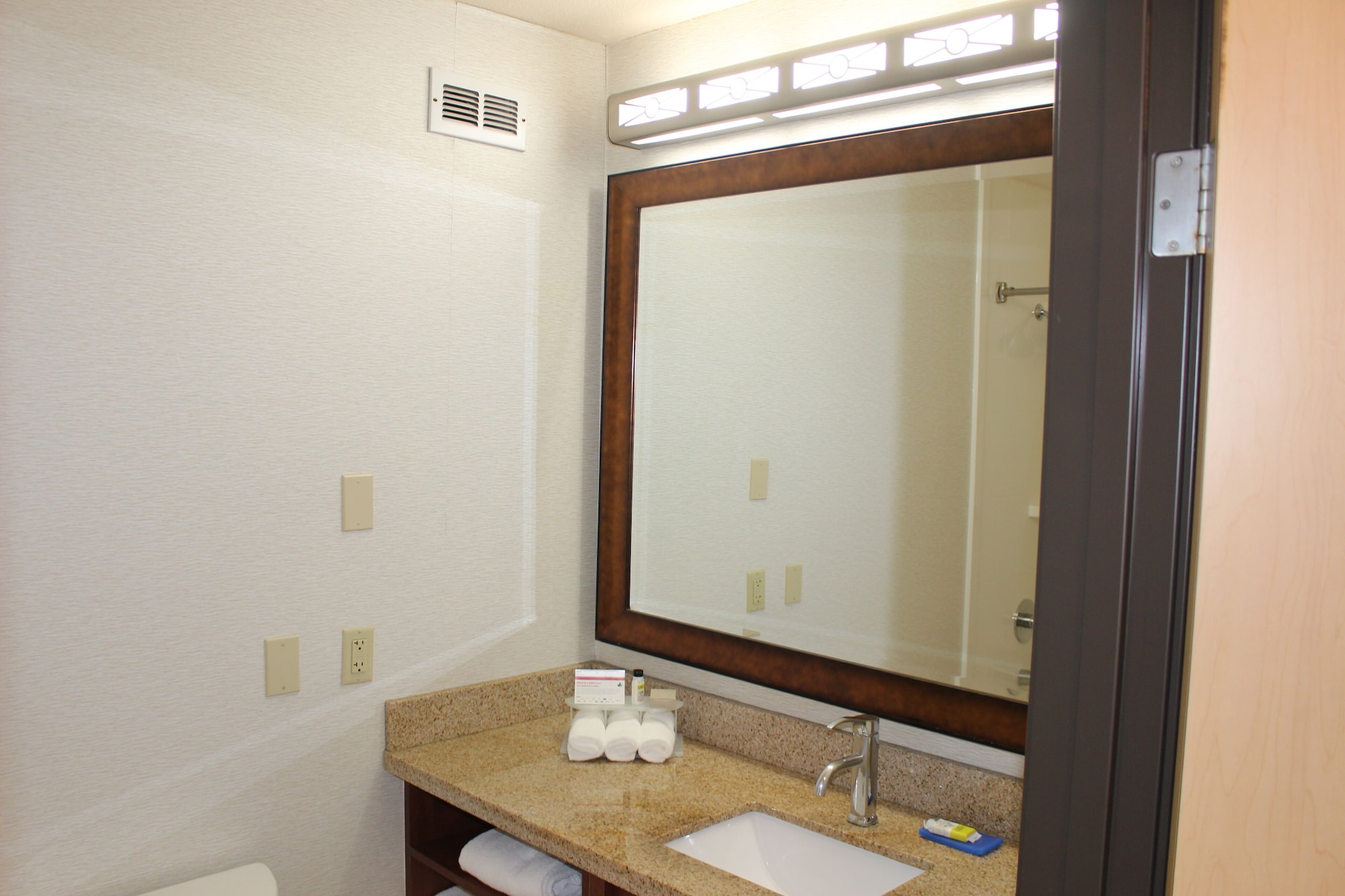 غرفة قياسية، Holiday Inn Express Hotel Suites Berkeley 8/8