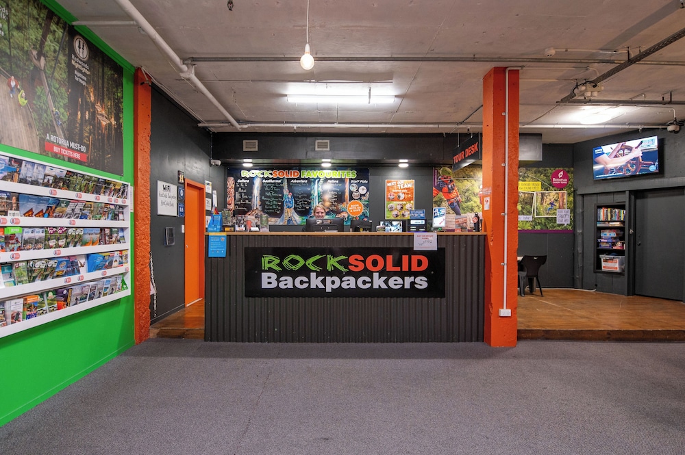 Rock Solid Backpackers 41/45