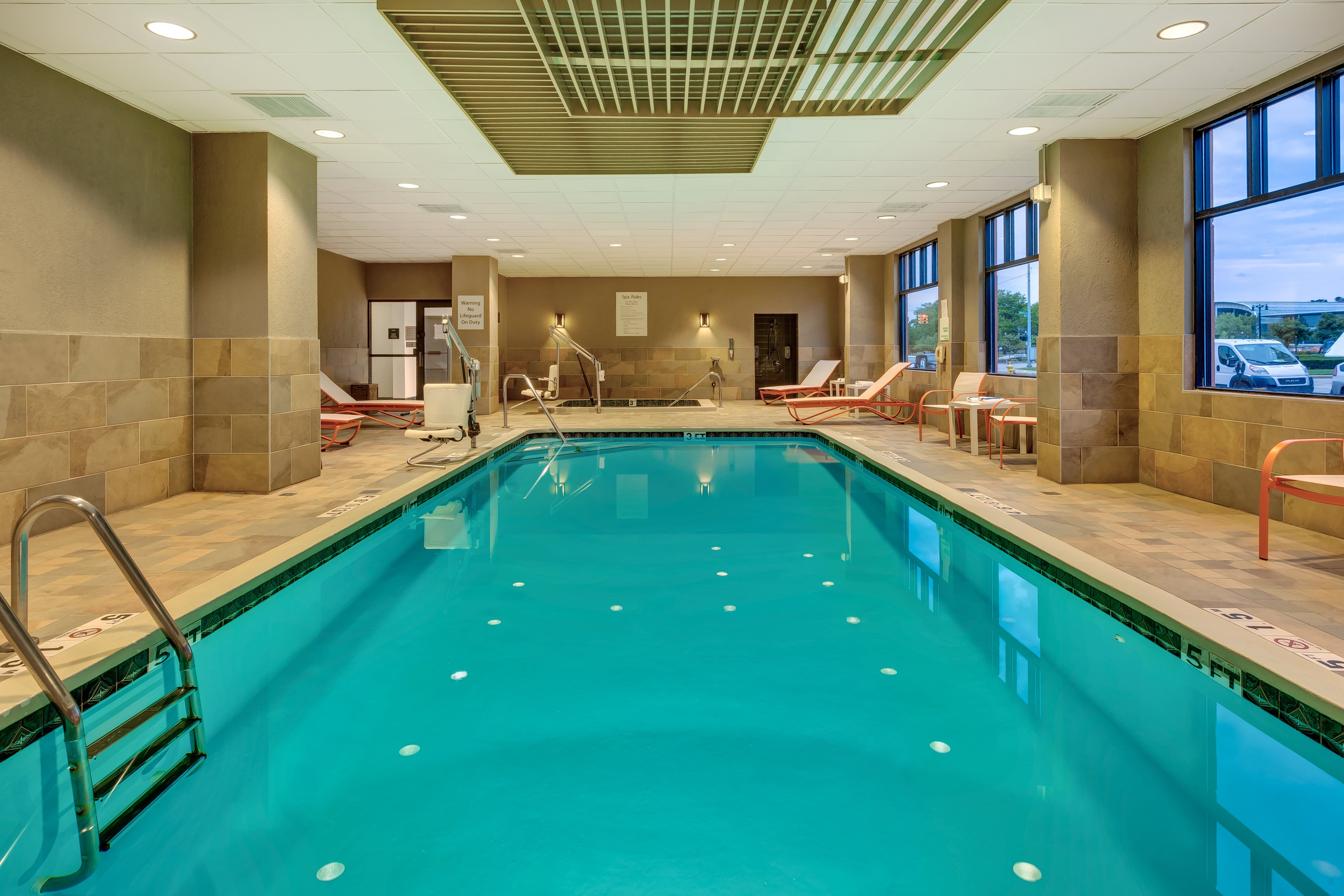 Holiday Inn Grand Rapids Downtown 18/50