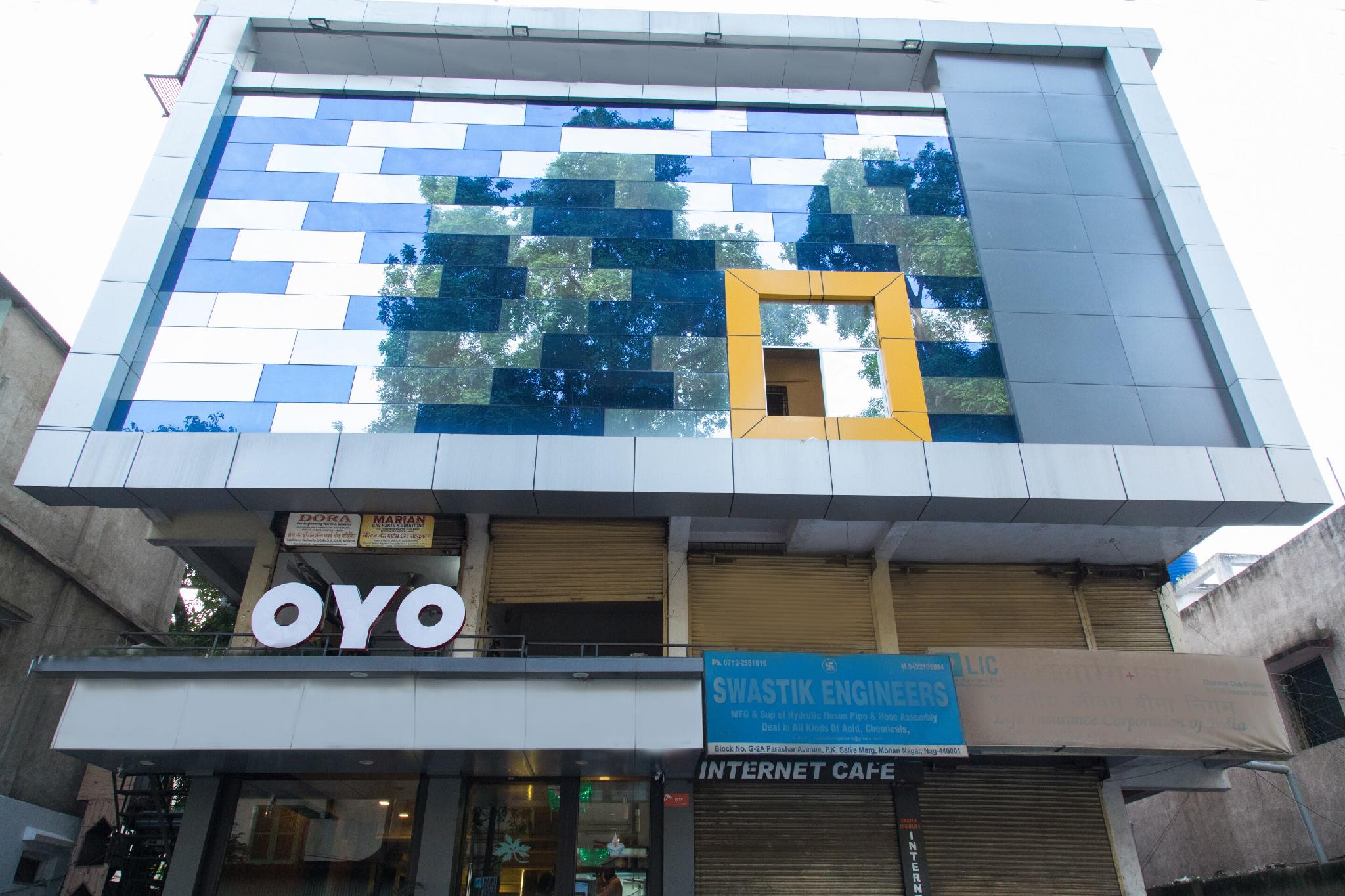 Oyo 4381 Near Railway Station 2/34