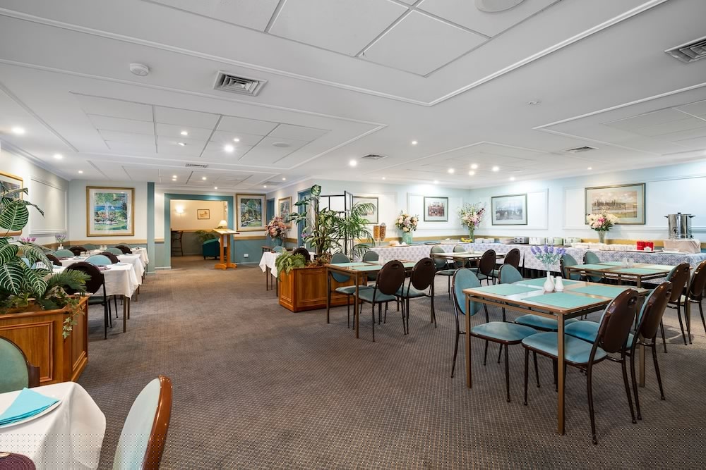 Garden City Motor Inn 40/53