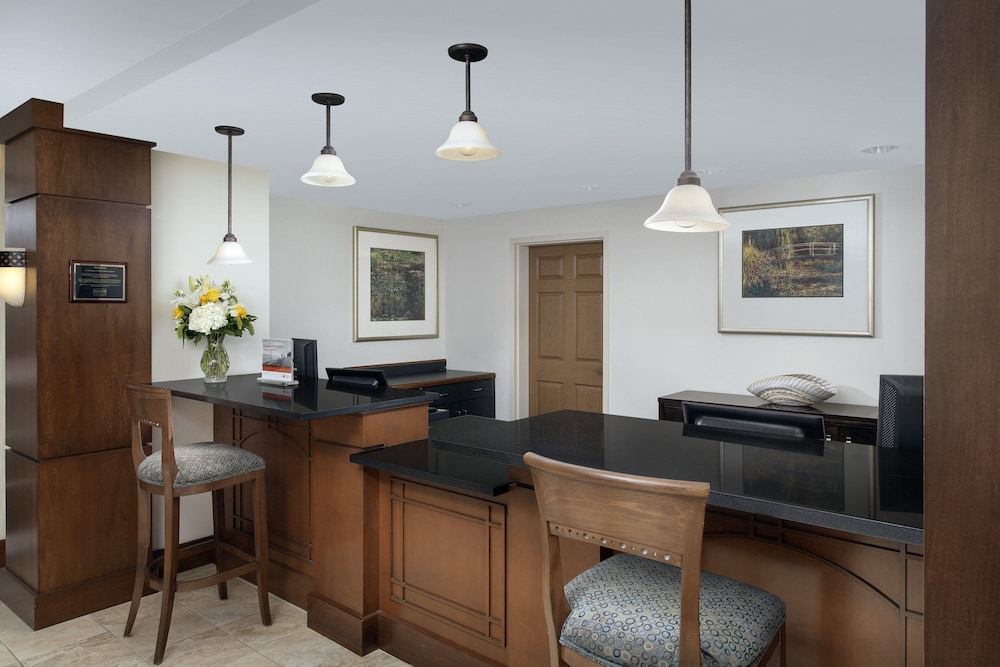 Staybridge Suites North Brunswick 39/41