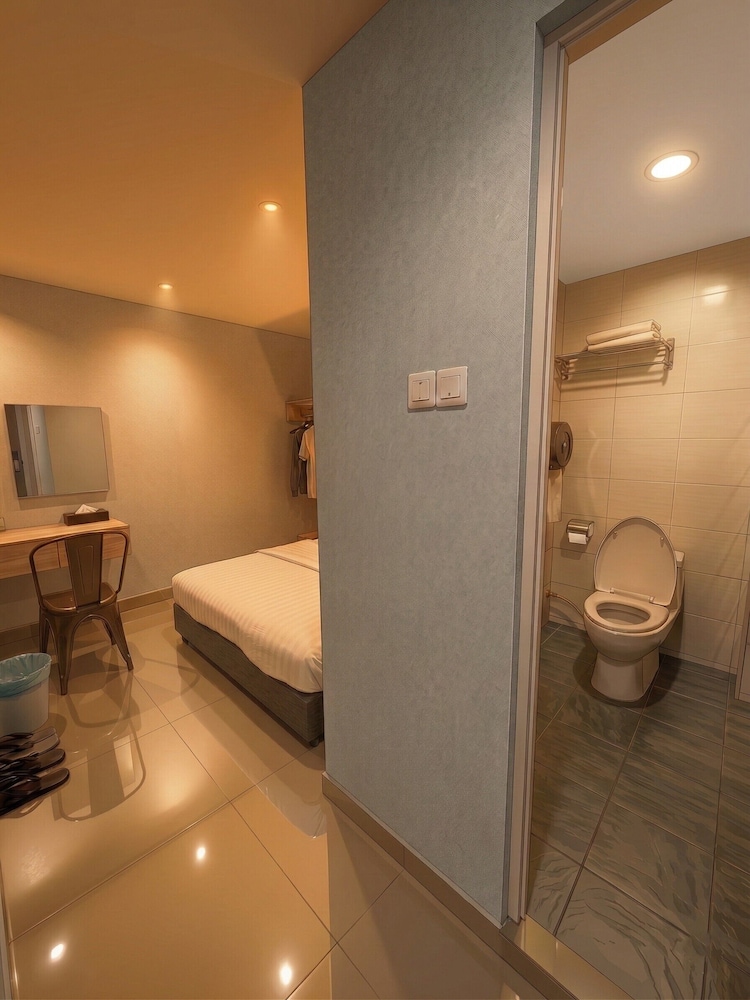 De Uptown Hotel Ss2 48/49
