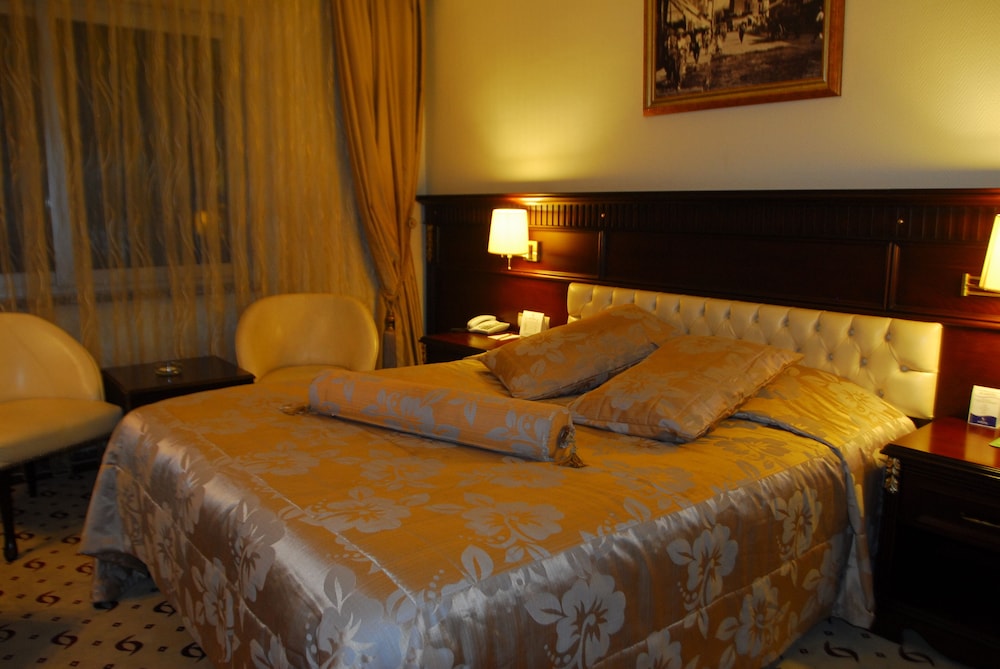BASIC, DOUBLE BED
