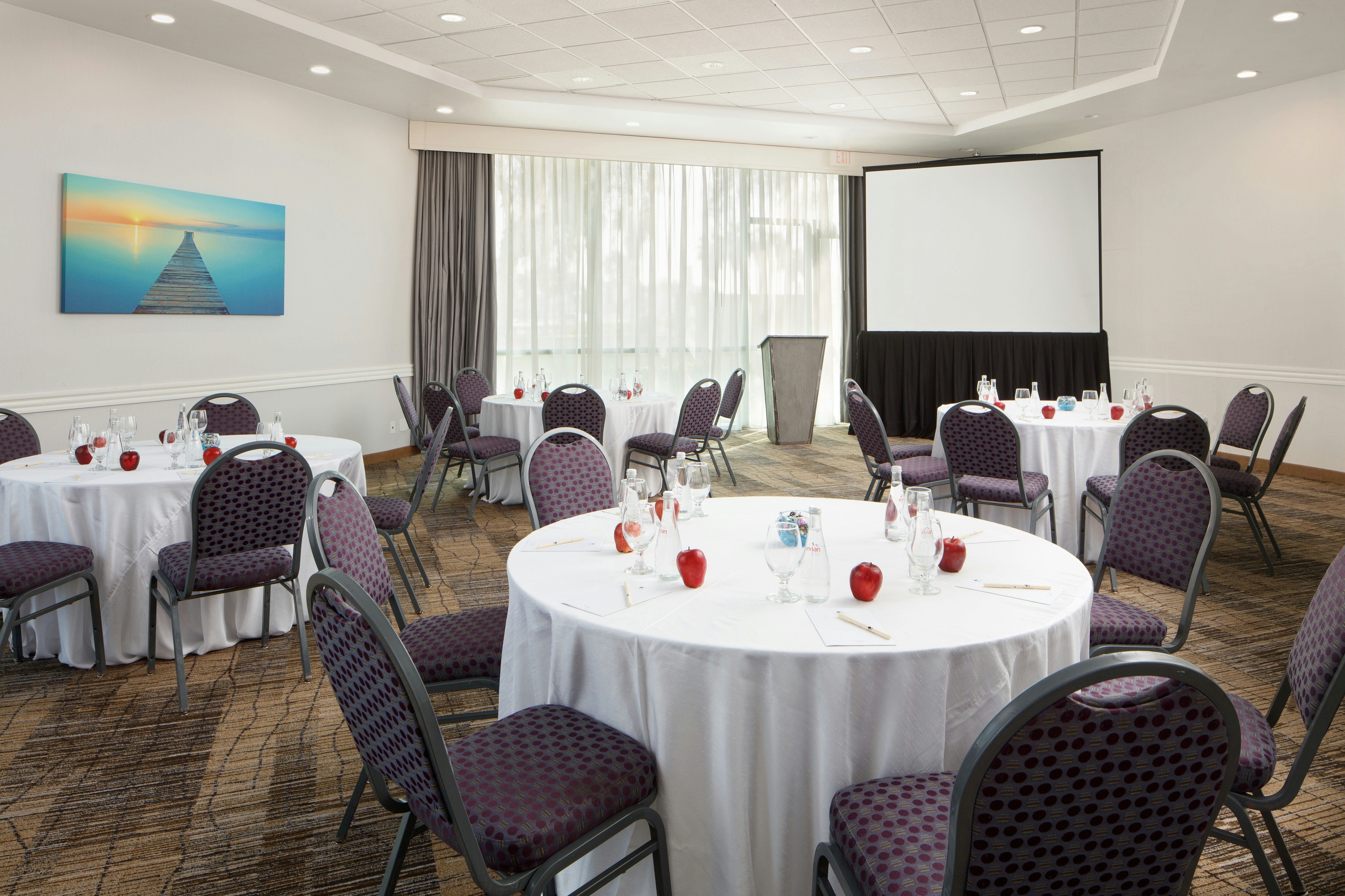 DoubleTree by Hilton Hotel San Diego - Hotel Circle 39/50