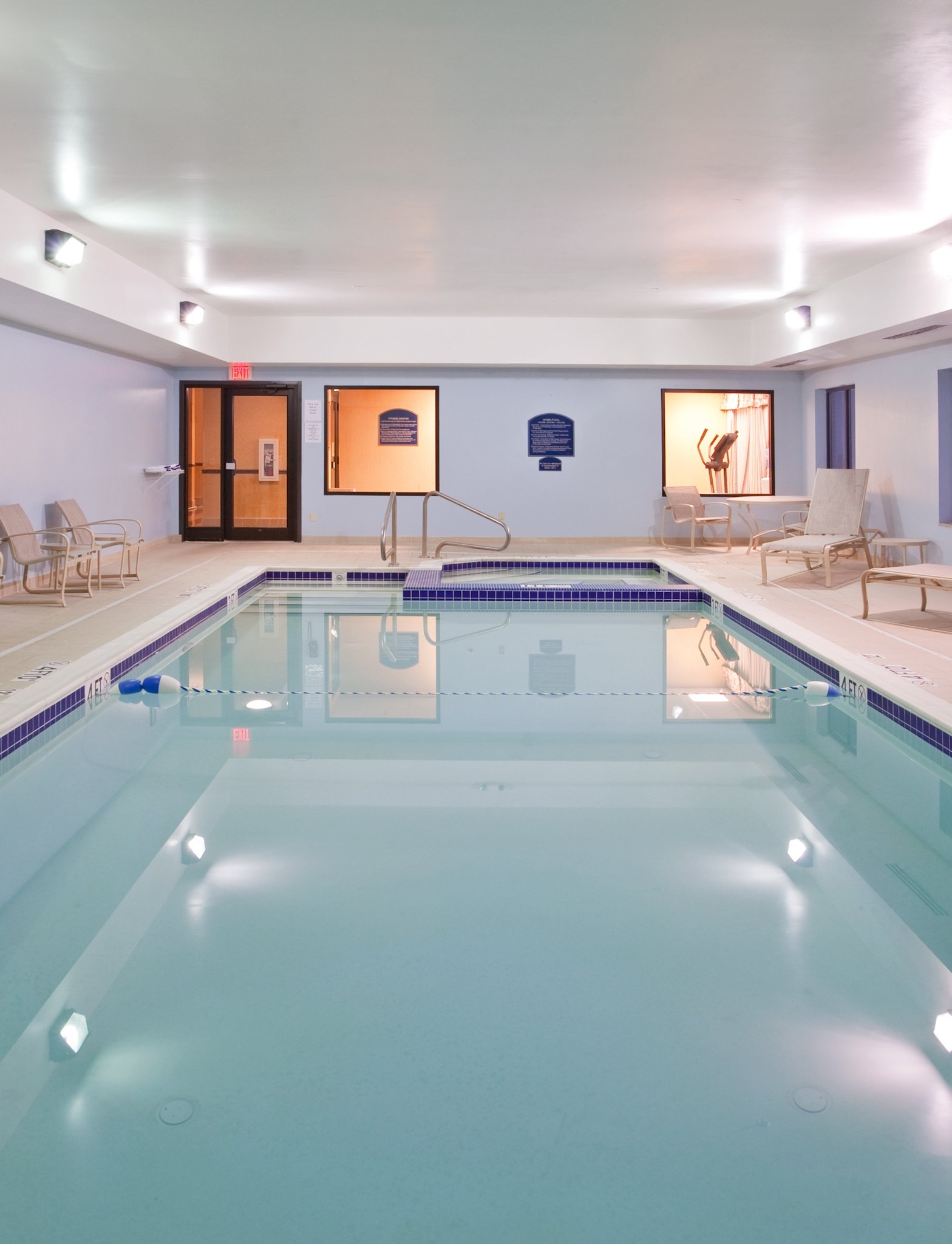 Holiday Inn Express Hotel & Suites Cleveland-Richfield 29/59