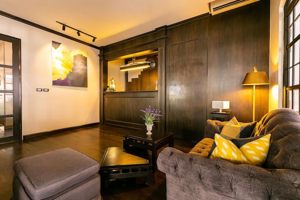 THEA Private Suites by TH District 40/64