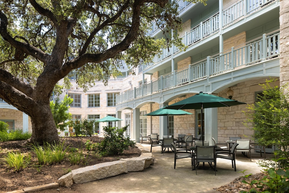 Hyatt Regency Hill Country Resort And Spa 8/84