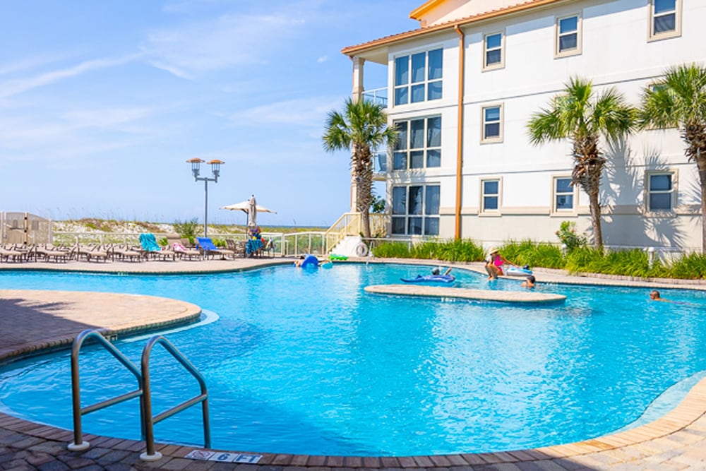 Beach Club 5/50
