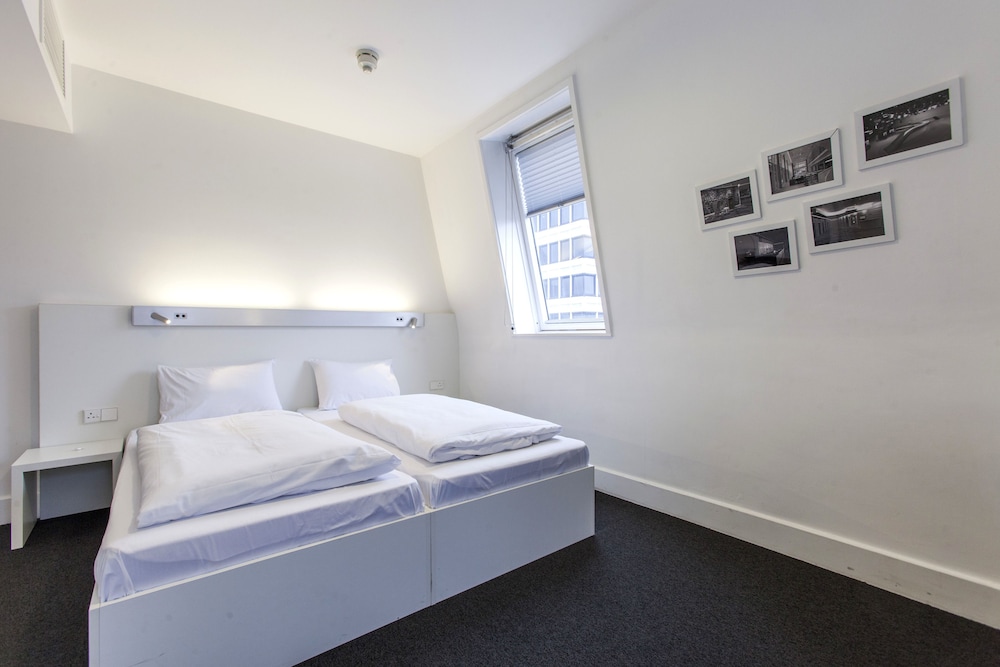 Mk Hotel London 40/62