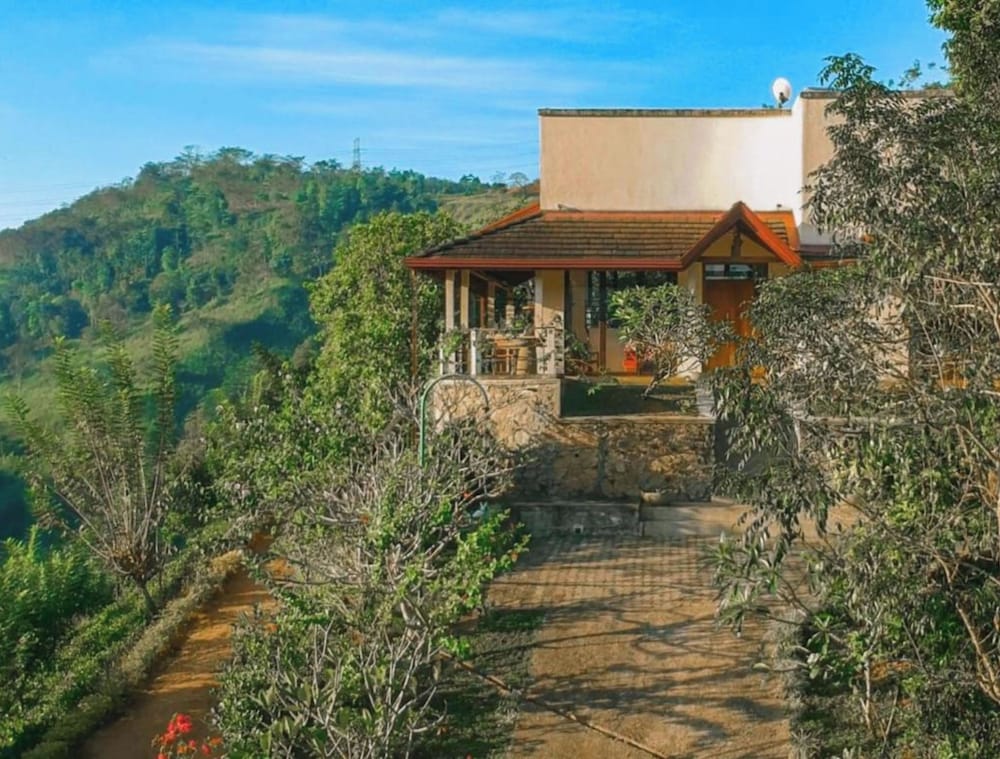 Aqua Dunhinda Villa & Nature Retreat 3/50