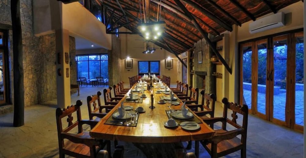 Kanha Earth Lodge 29/50