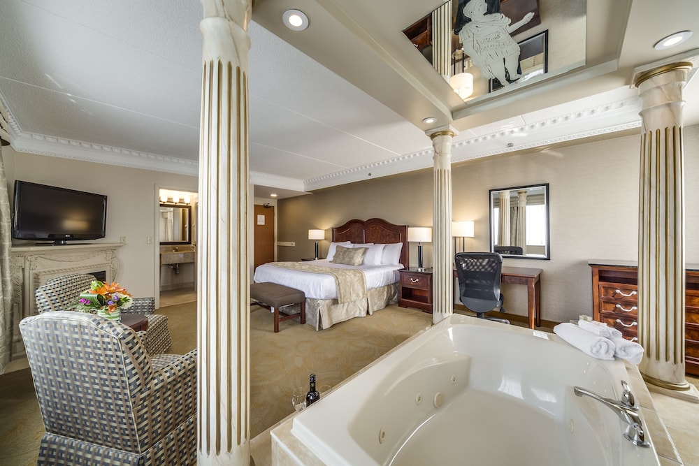 Monte Carlo Inns And Suites Downtown Markham 36/68