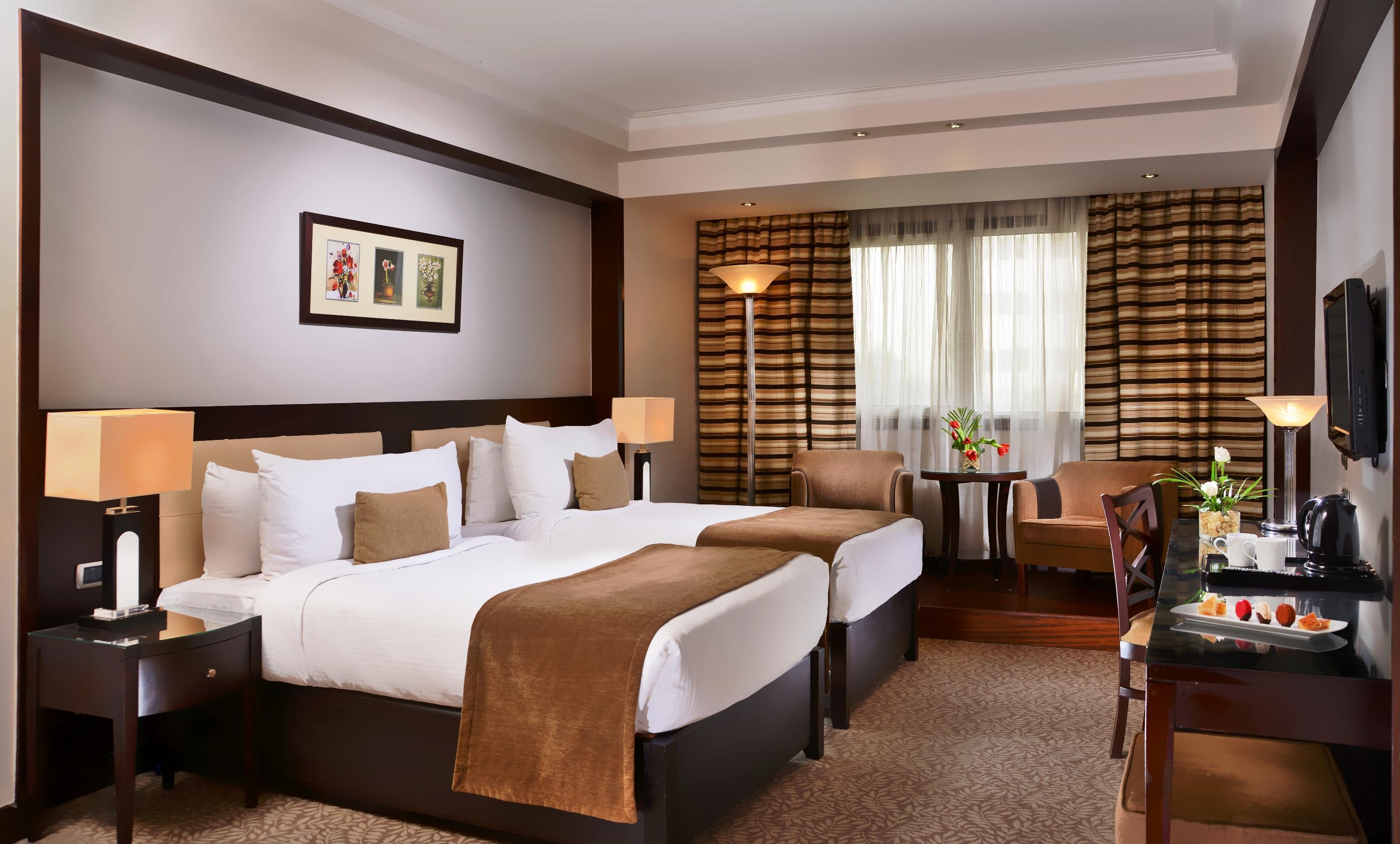 DELUXE  ROOM