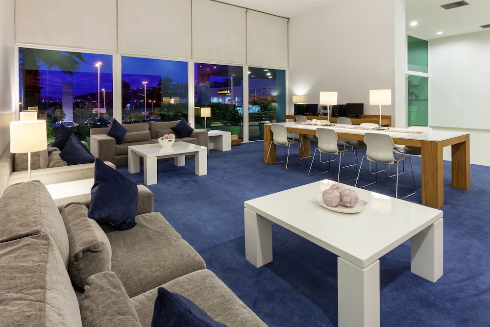Holiday Inn Express Guadalajara Iteso 44/72