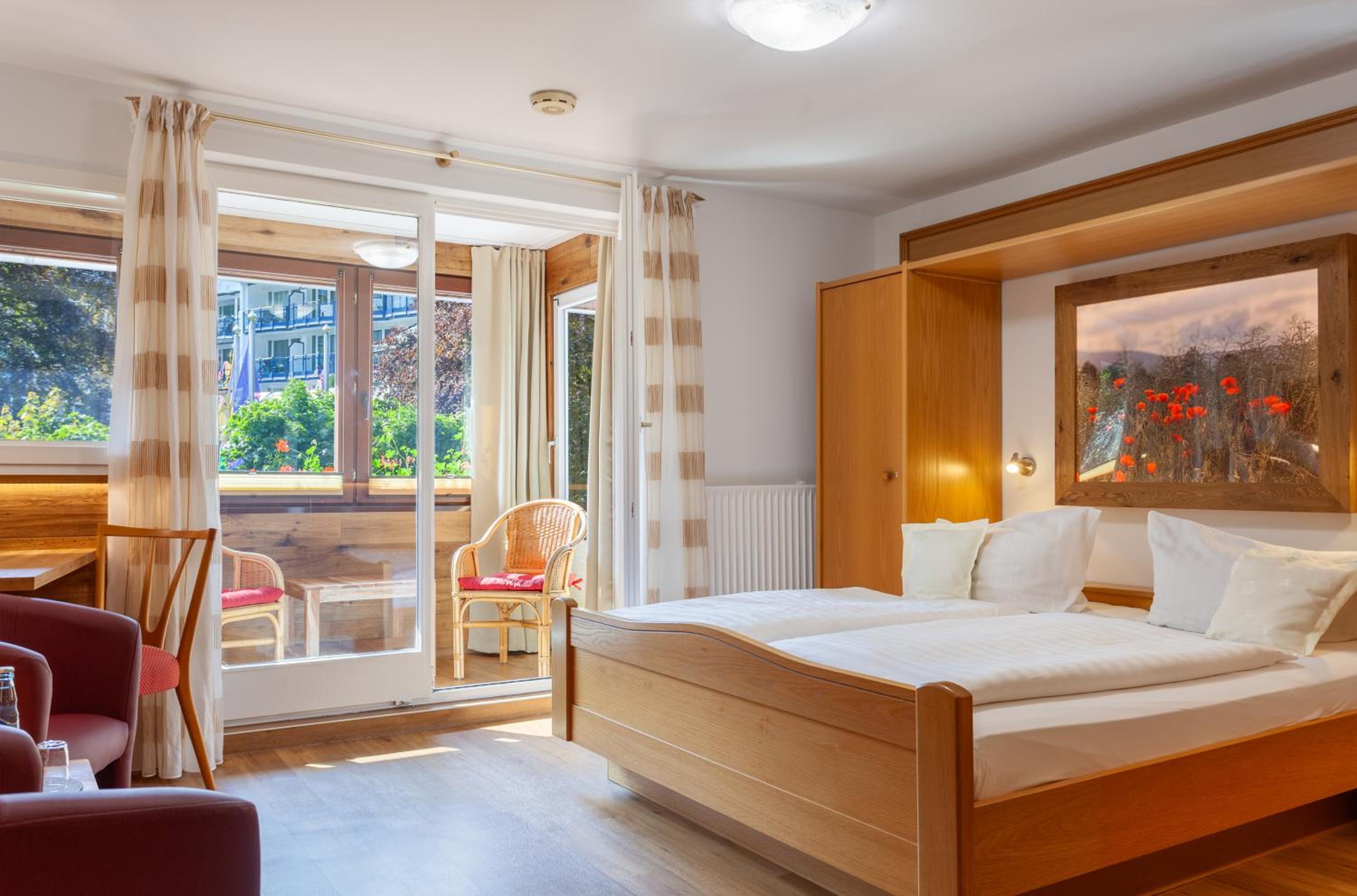 HOTEL SAUERLANDER HOF 6/19
