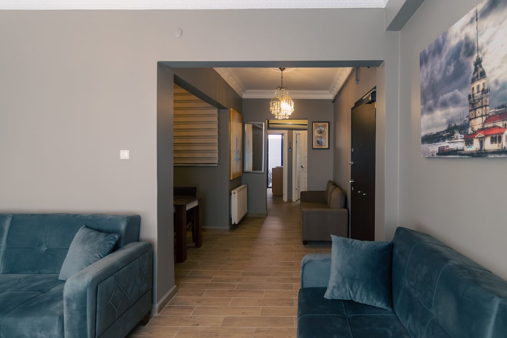 Zendy Suite Hotel 65/88