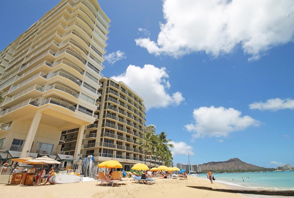 Waikiki Shore by OUTRIGGER 72/81